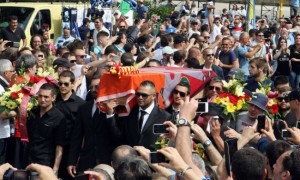 Funerali-A.s.-Roma-2013-650x390